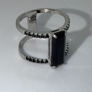 Black spinel and black spinel pave ring